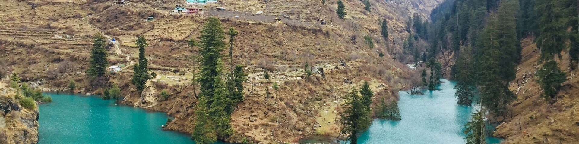 A beautiful Dam site on the way to Tosh and Kheer Ganga. A perfect trek for beginners to go in the lap of Great Himalayas! 🏔
#lifeatexpedia