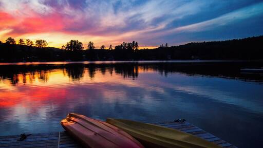 Kayaks and a colorful sunset at Lake Fairlee in Thetford Center, Vermont.
#goldenhour