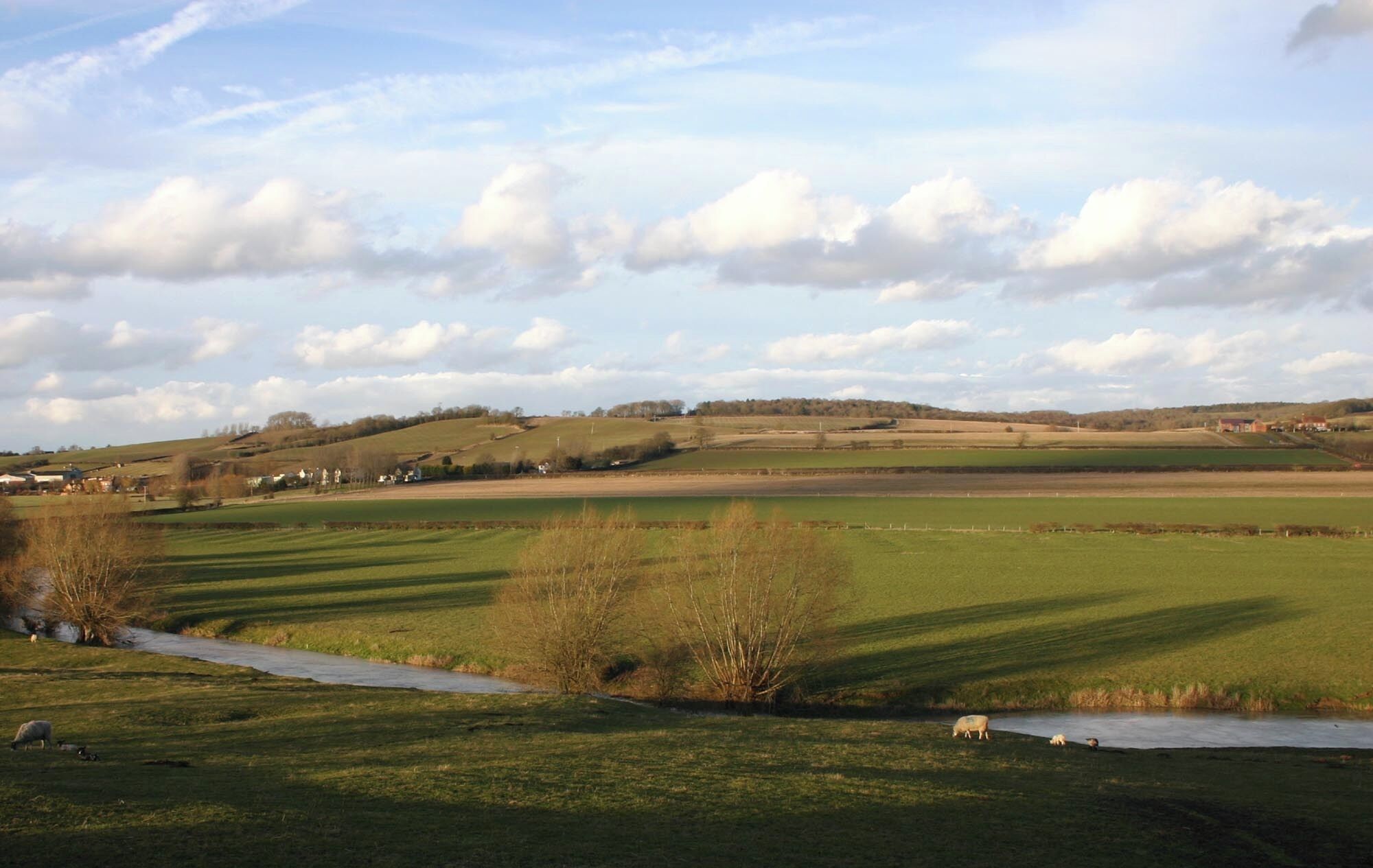 Stour valley from Crimscote Hill View NNE across the River Stour from the lane on Crimscote Hill.