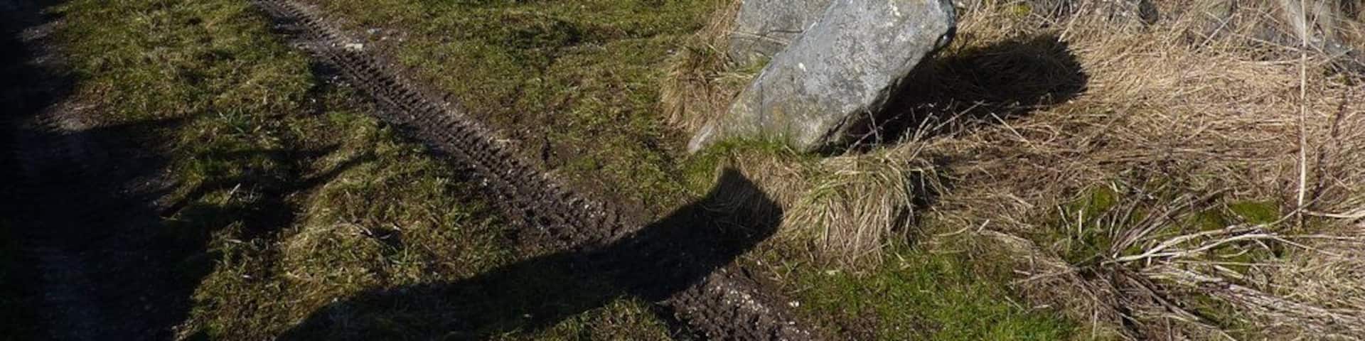 West by north west From a track from Middleton by Wirksworth; Ible and Grange Mill Quarry in the distance, on the other side of the Via Gellia (A5012)