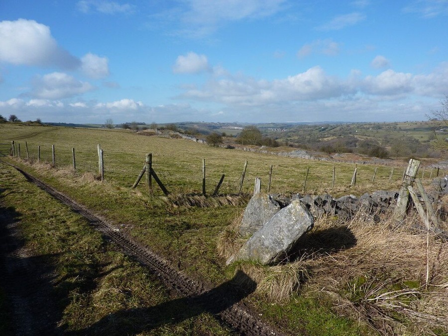 West by north west From a track from Middleton by Wirksworth; Ible and Grange Mill Quarry in the distance, on the other side of the Via Gellia (A5012)