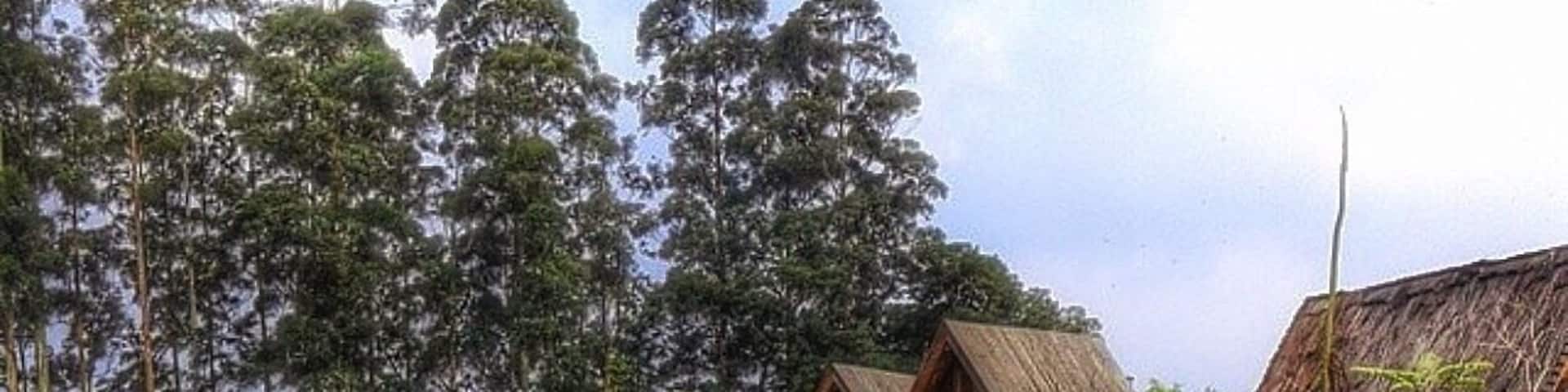 It looks like a Hotel but it's actually a restaurant in Bandung, Indonesia with a beautiful scenery. Love it there, it's one of my favorite place to eat & enjoy the view.