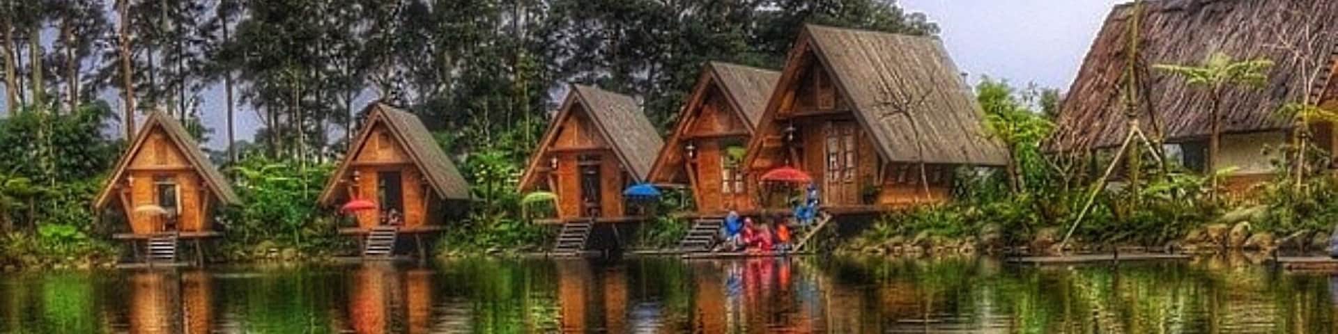 It looks like a Hotel but it's actually a restaurant in Bandung, Indonesia with a beautiful scenery. Love it there, it's one of my favorite place to eat & enjoy the view.