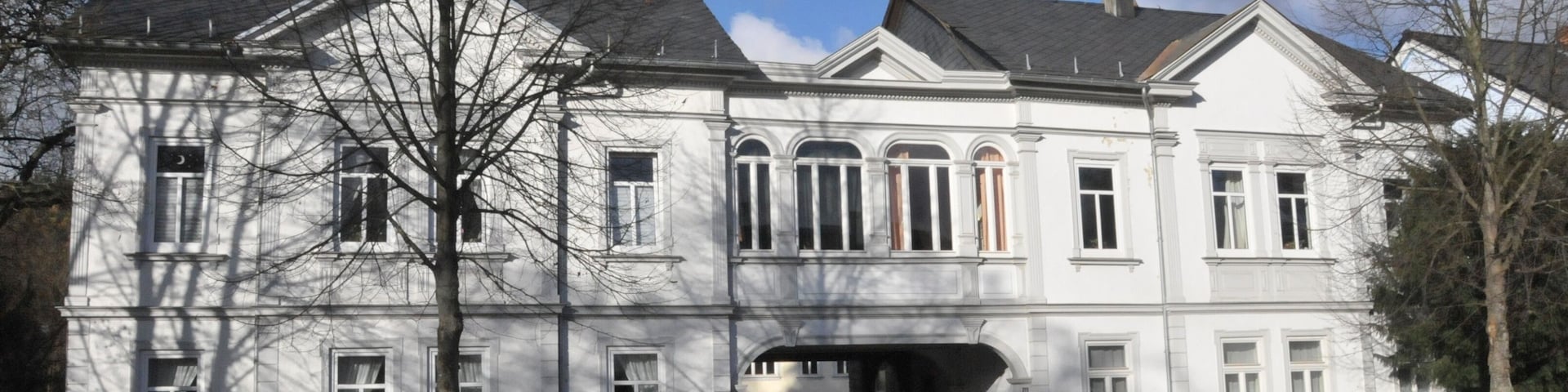 Georgenthal, Bahnhofstraße 16-18