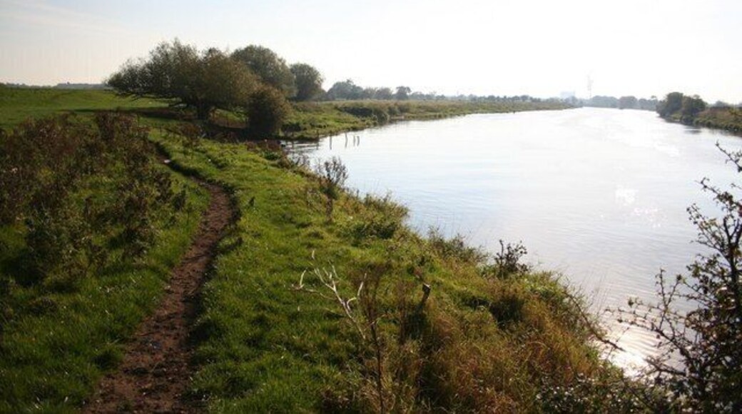 River Trent Looking south towards Newark and in to the sun