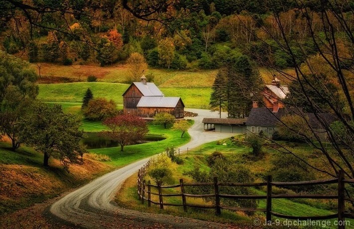 Sleepy Hollow Farm - Taken on a rural county road. At the time I took this it was the home of the lead guitarist for Aerosmith.