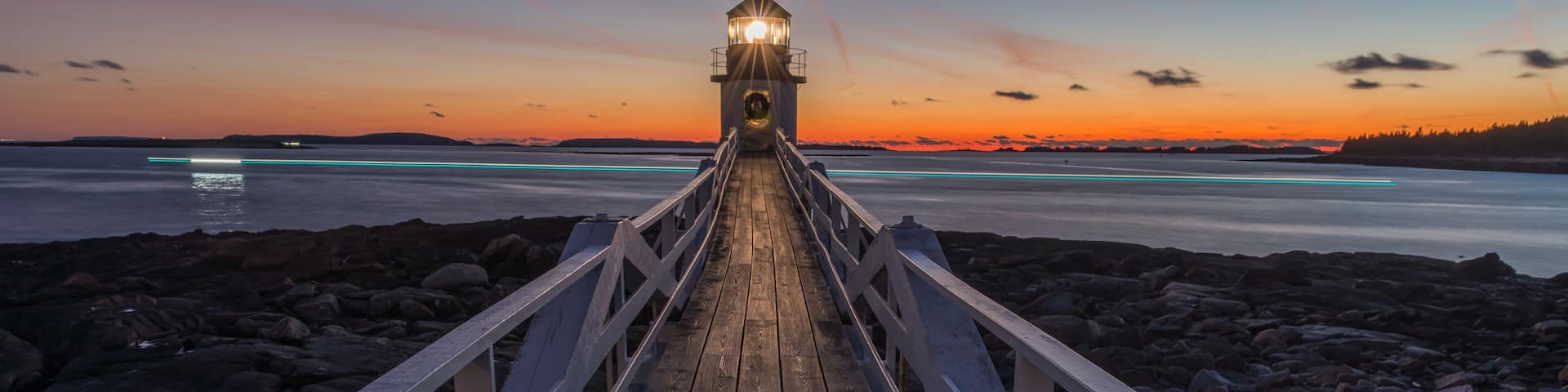 Marshall Point Lighthouse at sunset