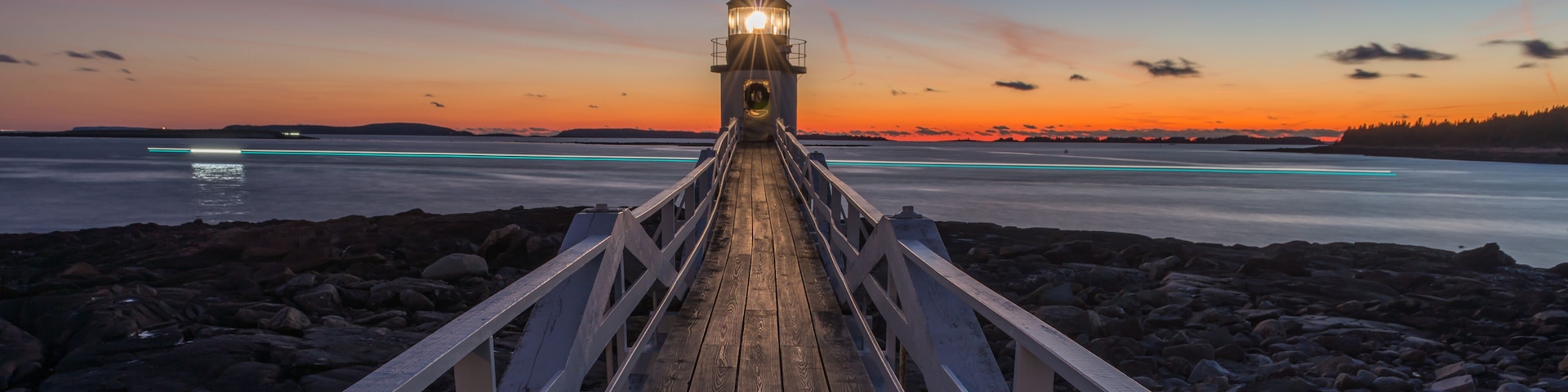 Marshall Point Lighthouse at sunset
