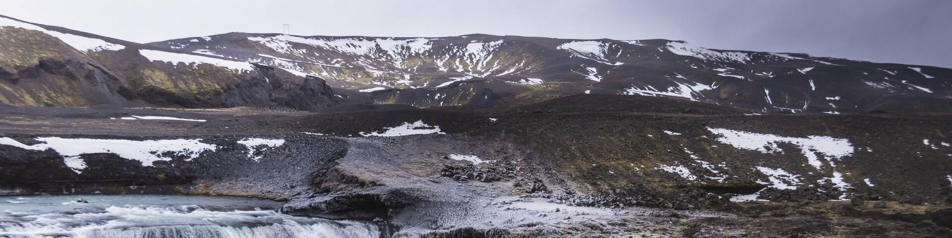 Wow. Iceland is something else. We arrived today and the wind was insane. It took me several tries to capture an image here, due to my camera blowing! We were originally trying to get to Landmannalauger but it was closed due to the bad weather. Luckily, Iceland has so much beauty that it didn’t take long to find a spot to take some photos!
#iceland
#waterfalls
#coldweather
#greatoutdoors