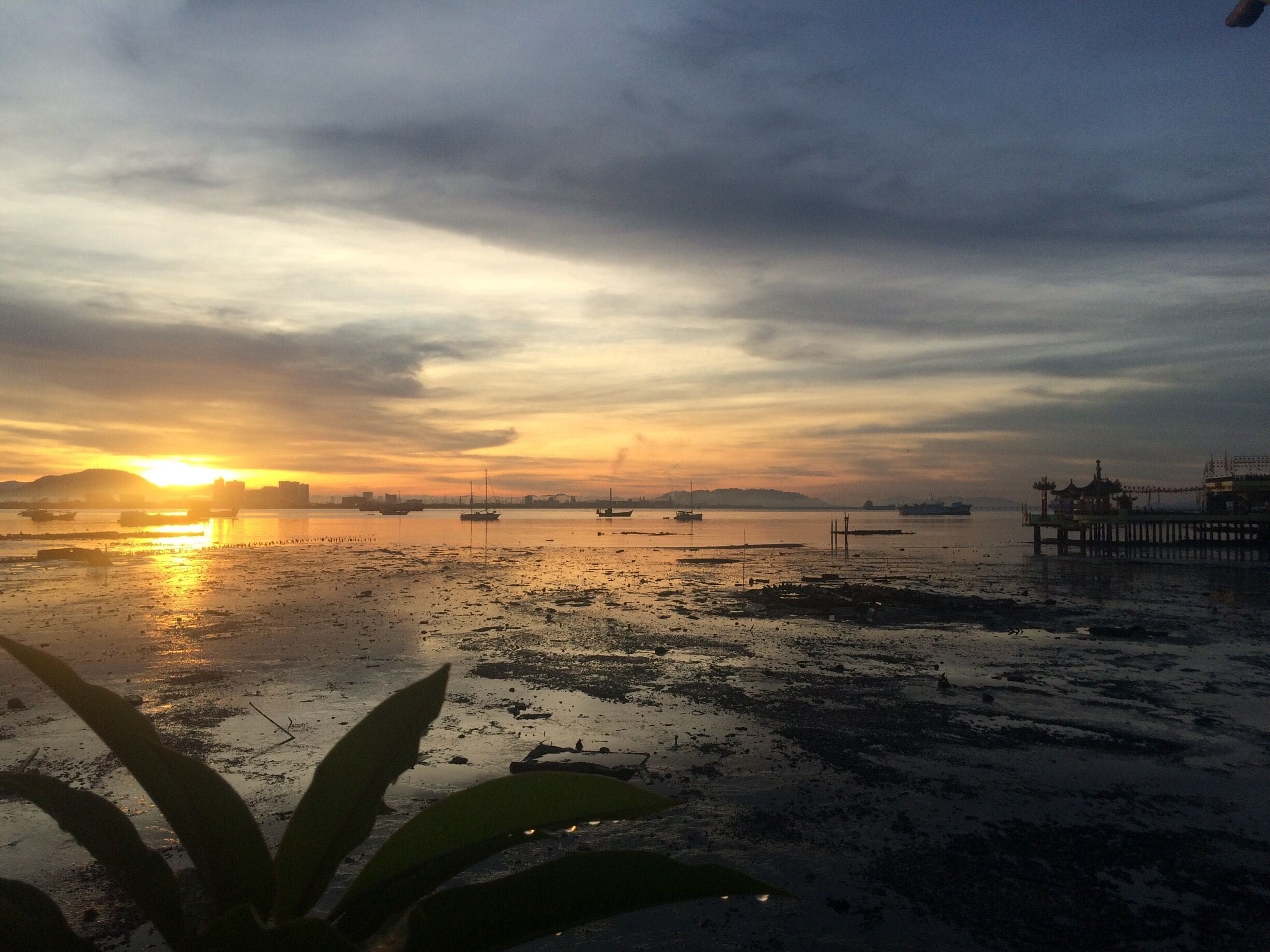 I've been waiting for you, sunrise. 
#LifeatExpedia
#BeachBound