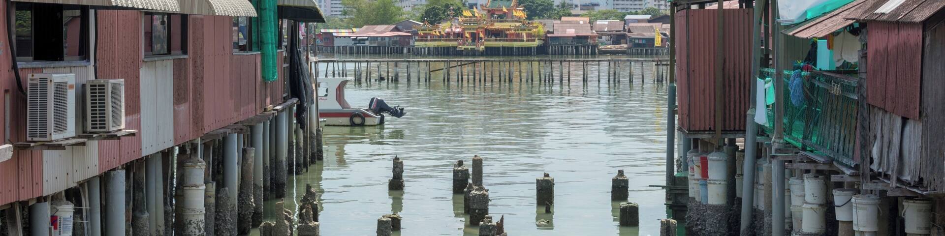 The photo was taken from Chew Jetty in George Town, Penang. In the background you will see the Hean Boo Thean Kuan Yin Temple. #Hean Boo Thean Kuan Yin Temple #Penang #Temple #Malaysia