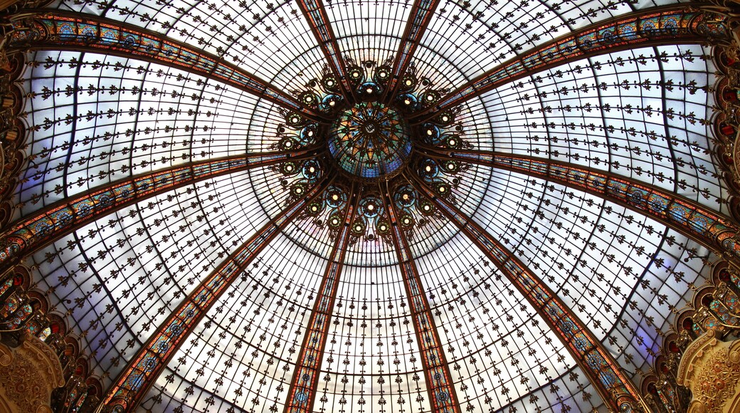 Galeries Lafayette Champs-ĂlysĂ©es