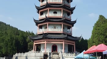 A beautiful pagoda in the middle of a pomogranate orchard! Go at the right time of the year and you can eat fresh pomogranates! Side note: don't rent a bike. You do NOT need it!