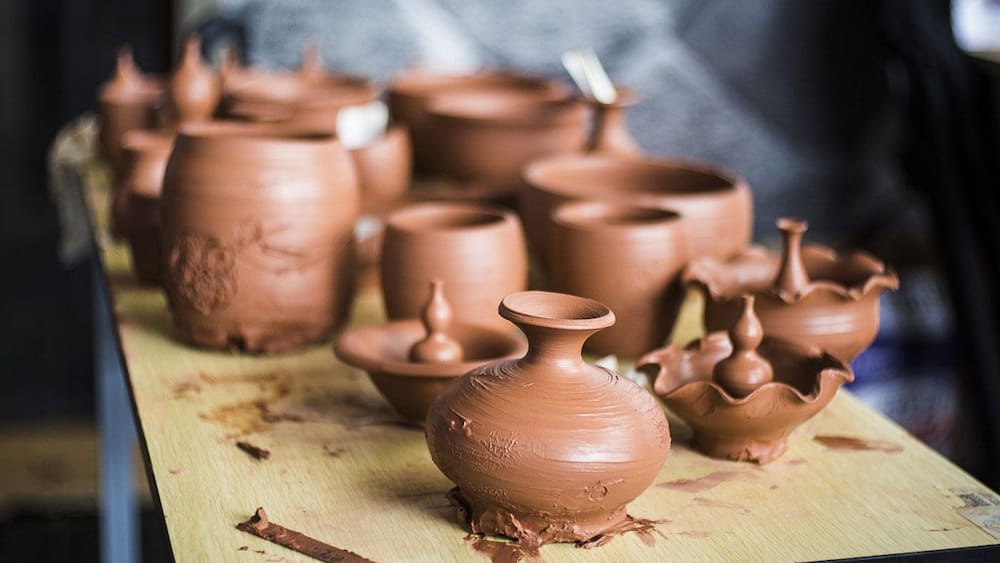 Witness the miracle moment,when the earth become a magic of art—— this is the charm of pottery,one of the oldest arts in the world.
https://twitter.com/Beautifulgx