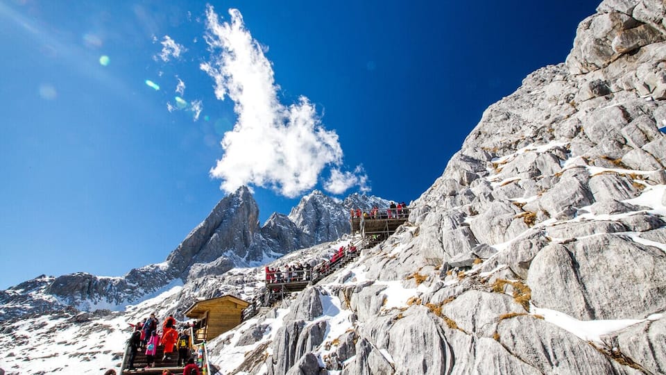 Jade Dragon Snow Mountain of #Lijiang.
https://twitter.com/Beautifulgx