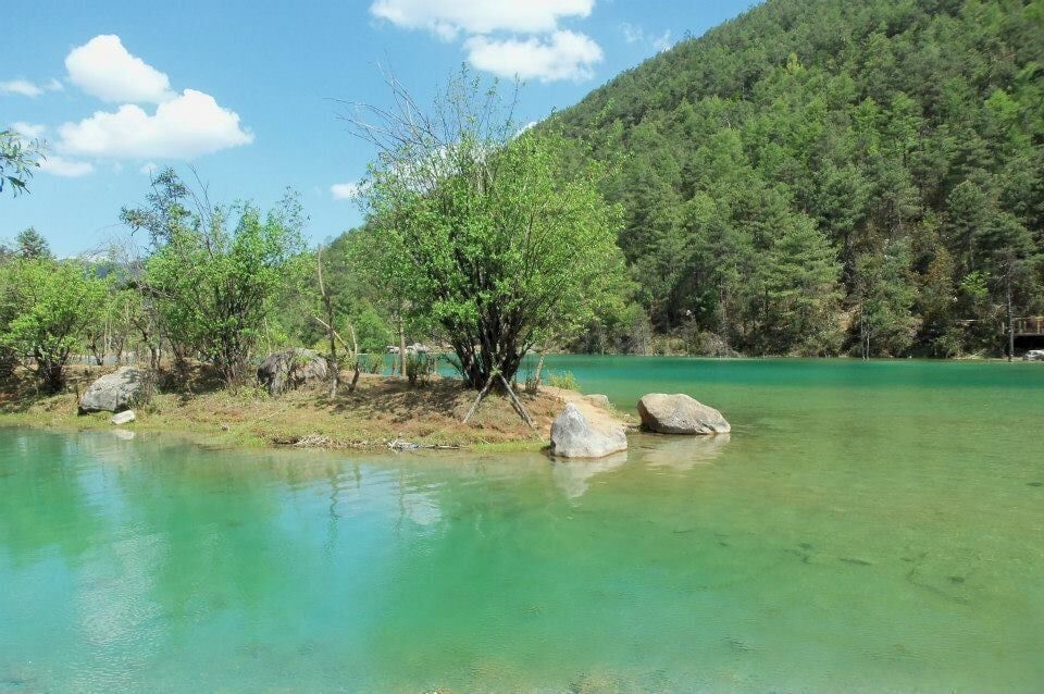 Blue Moon Valley, Lijian