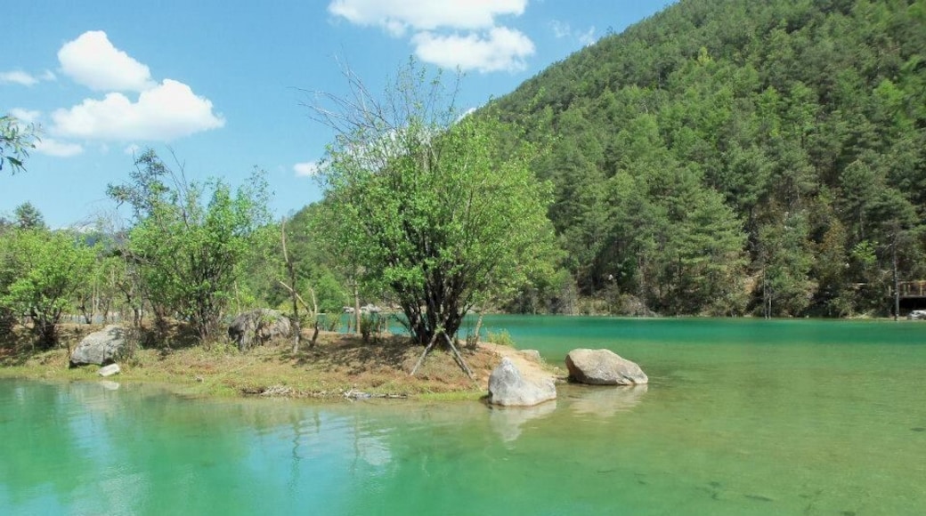 Blue Moon Valley, Lijian