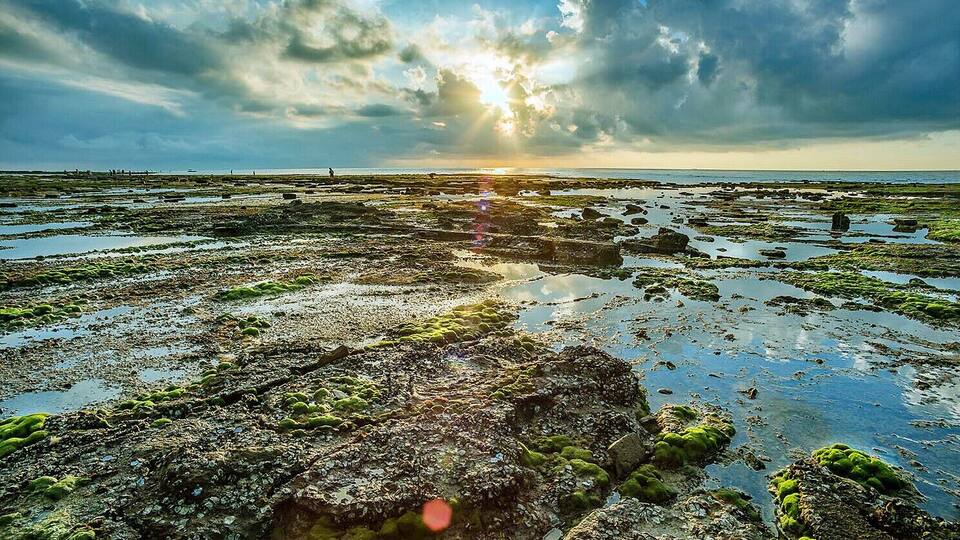 Beihai #Weizhou Island of #Guangxi,a beautiful and the largest volcanic island in China.
https://twitter.com/Beautifulgx