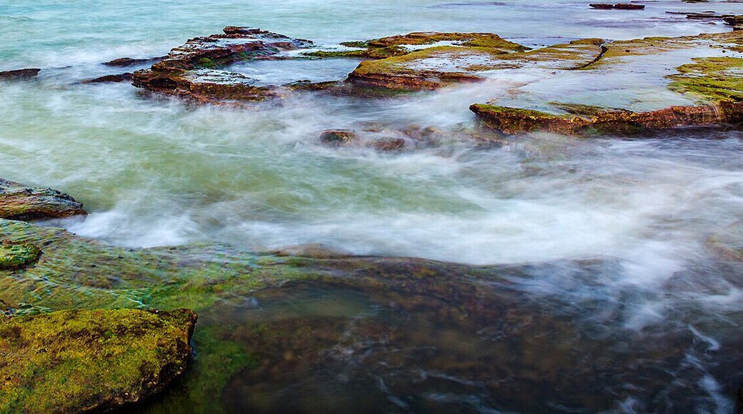 Beihai #Weizhou Island of #Guangxi,a beautiful and the largest volcanic island in China.
https://twitter.com/Beautifulgx