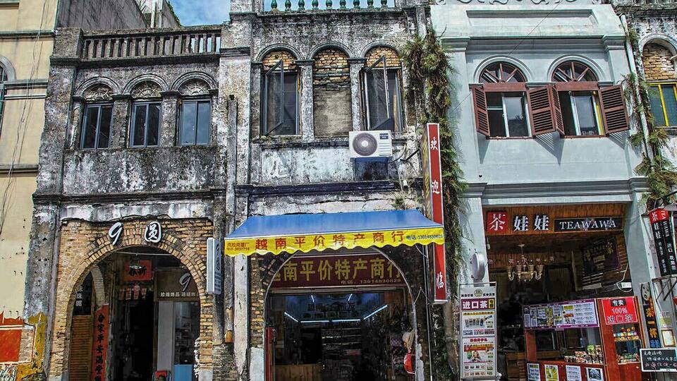 No water is Summer, making an appointment with the sea, here is beautiful #Beihai of Guangxi,China.
https://twitter.com/Beautifulgx