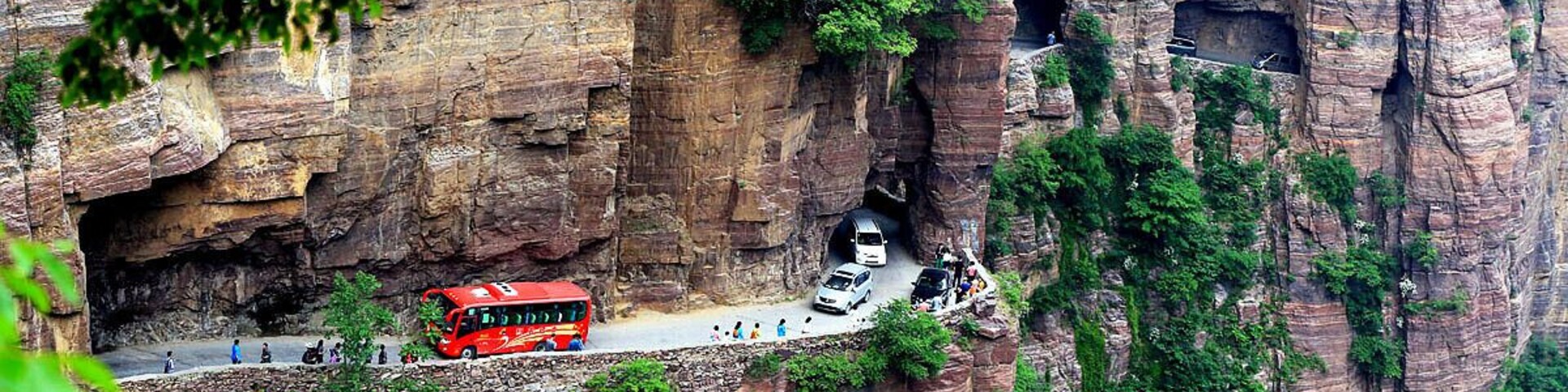 #GuoliangTunnel Road is one of the most famous tunnels in the world,it’s located high in the Taihang Mountain of the Henan Province,China. The road is narrow and steep, very dangerous but amazing ,especially in the wet conditions.Now, the tunnel is not only a way for the villagers connect to the outside world,but also an famous attraction in China.