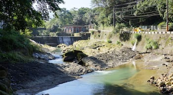 西勢溪攔河堰及幫浦房