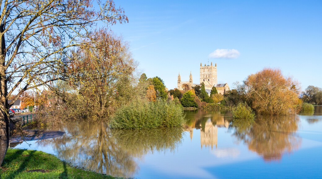 Tewkesbury Abbey reflected in floodwater on 18/11/2019. Tewkesbury, Severn Vale, Gloucestershire UK