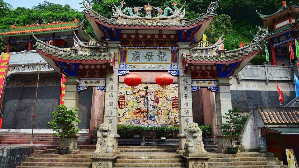 The First Chinese Longmu Temple——Dragon Mother's Temple of Wuzhou.
中国第一龙母庙
https://twitter.com/Beautifulgx