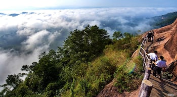 Wuzhou Shibiao Mountain Scenic is one of the most perfect-composition of Danxia landforms,clear water,green bamboo,silver beach and ancient village in China.
https://twitter.com/Beautifulgx