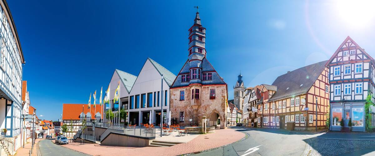 Hansestadt Korbach mit altem Rathaus und Kilianskirche im Landkreis Waldeck-Frankenberg, Hessen, Deutschland
