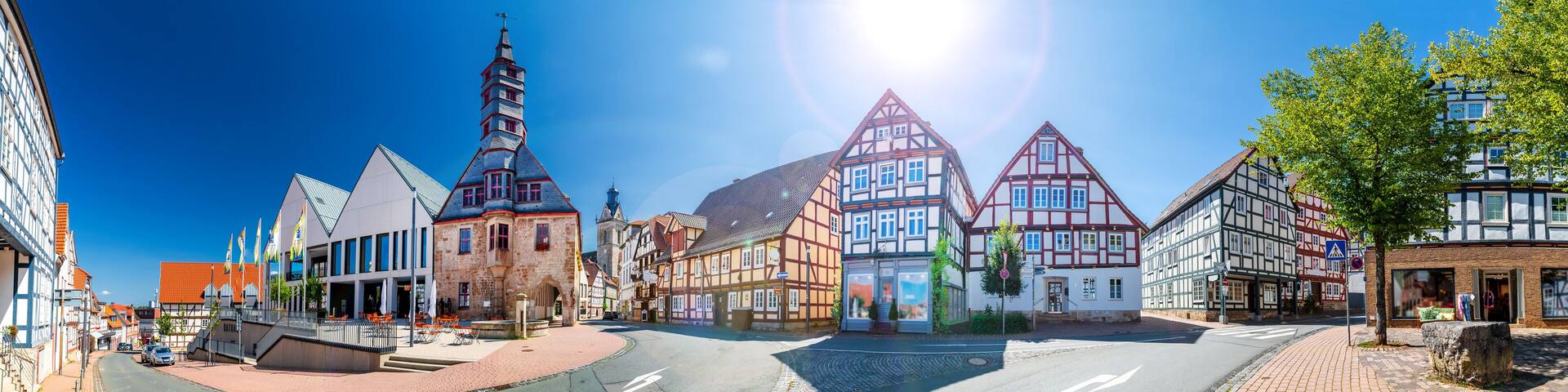 Hansestadt Korbach mit altem Rathaus und Kilianskirche im Landkreis Waldeck-Frankenberg, Hessen, Deutschland