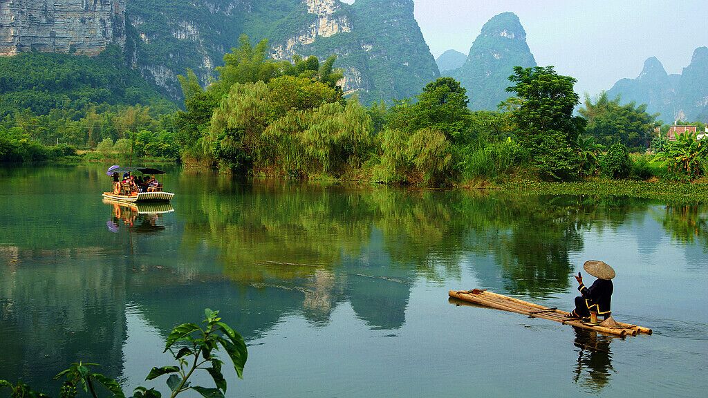 #Ming-shi Countryside of #Guangxi: a beauteous and intoxicating space isolated from the noisy world.  犹如世外桃源的美景, 明仕田园山水美如画~