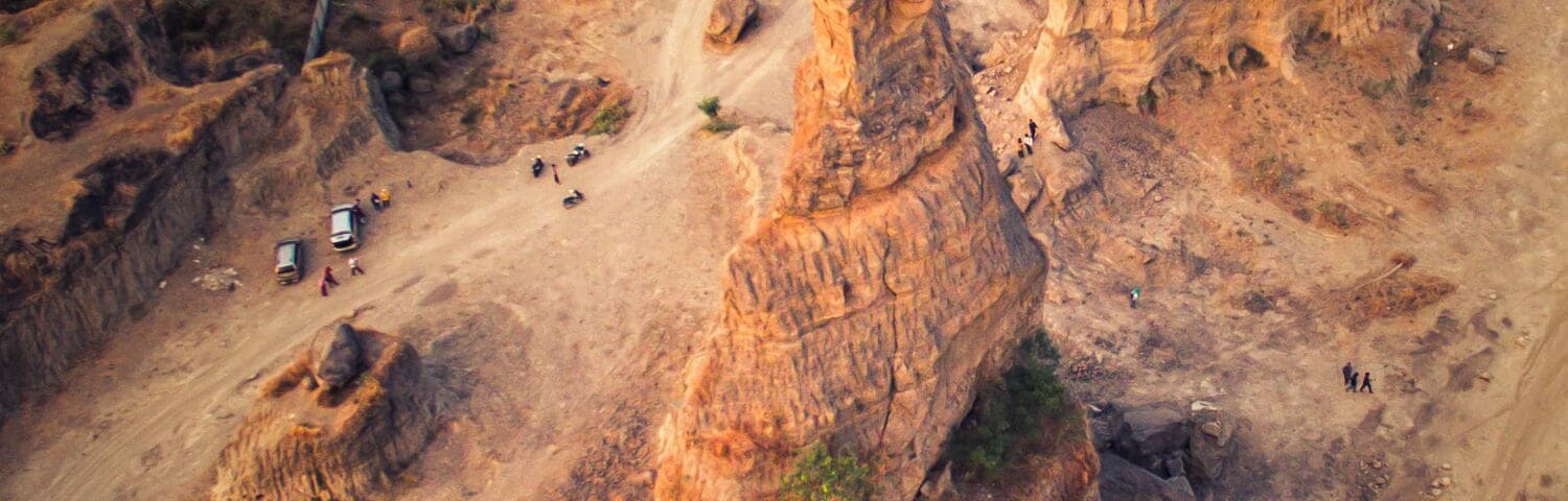 This is not a tourism spot at the first place. Actually this is a land mining and some of the hills were intentionally left due the hard of the rocks, which can not be destructed.
The name of Brown Canyon itself, is really unknown who creates it but nowadays this place becomes a new iconic site for photographers and tourists in Semarang city, the capital of Central Java, Indonesia.
#landscape #java #semarang #canyon