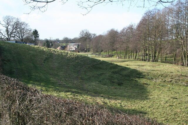 Winter Sun Looking towards Rhyd-Y-Cyffyn bridge along the Emral Brook.