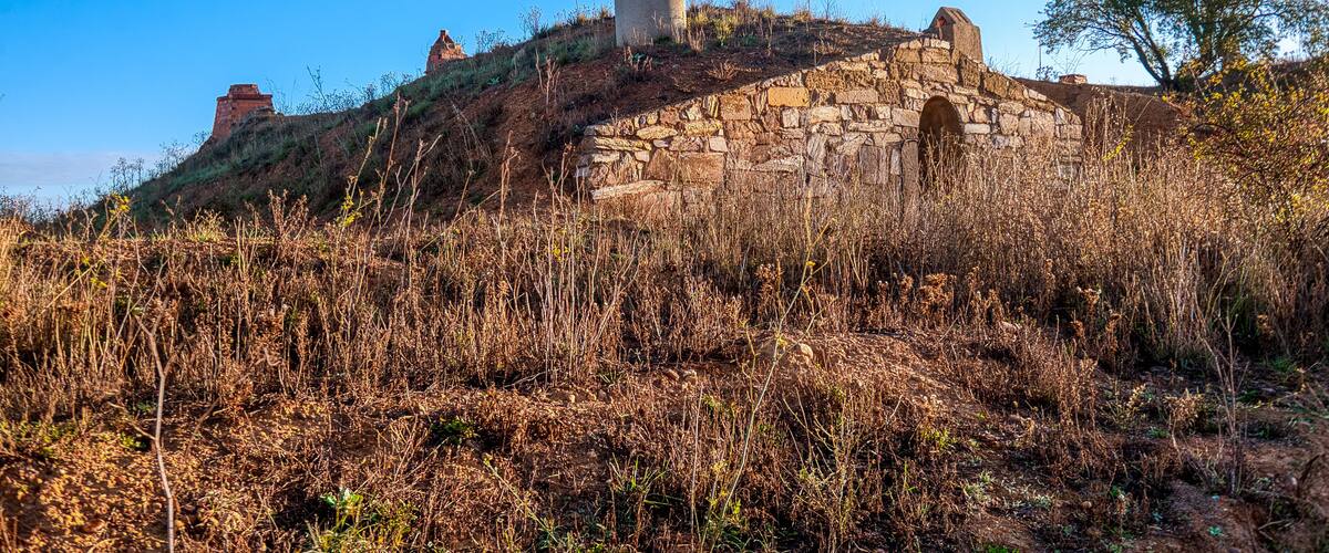 La Torre del Valle is a municipality and town in Spain, located in the region of Benavente and Los Valles, in the province of Zamora and the autonomous community of Castilla y Leon