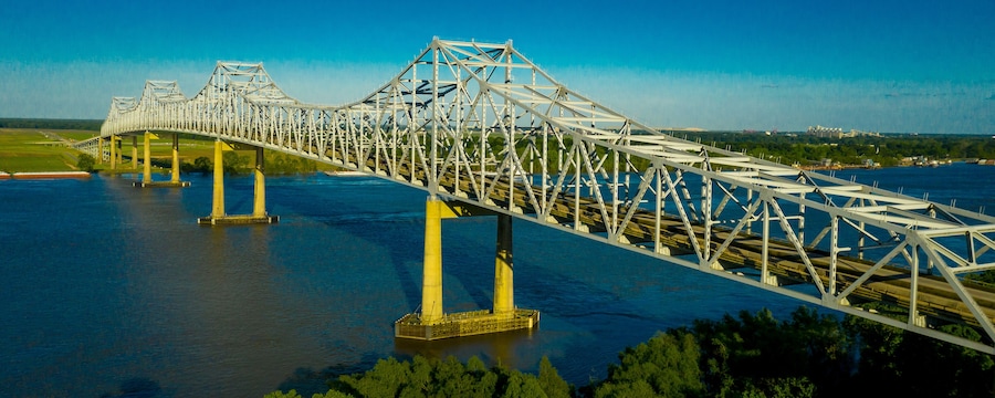 APRIL 27, 2019 LOUISIANA, USA -Grammercy Veterans Memorial Bridge crossing Mississippi River, Louisiana