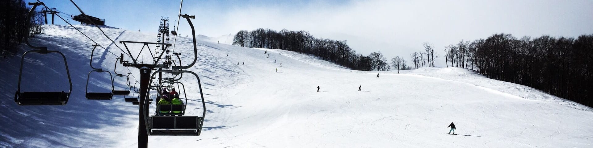 Skiing in January. We had lessons at the Evergreen ski school. #Japan #snow #skiing
