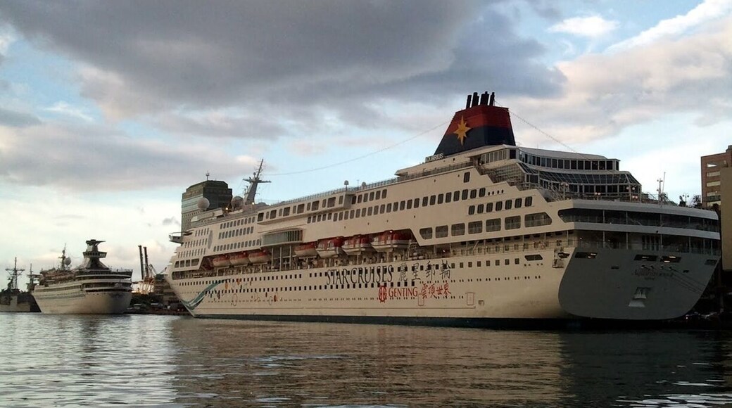 The Port of Keelung (Chinese: 基隆港; Tongyong Pinyin: Jilóng Gǎng; Hanyu Pinyin: Jīlóng gǎng; Wade–Giles: Chi-lung-kang; Pe̍h-ōe-jī: Ke-lâng-gāng), also refers to Keelung Harbor, located in the vicinity of Keelung City, Taiwan. It is operated by Taiwan International Ports Corporation, the Taiwan's only state-owned harbor management company.