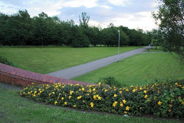 Foxcovert Walk Taken from the bridge on David's Lane. This walkway and cycle track runs from the Werrington Centre to Hodgson Avenue.