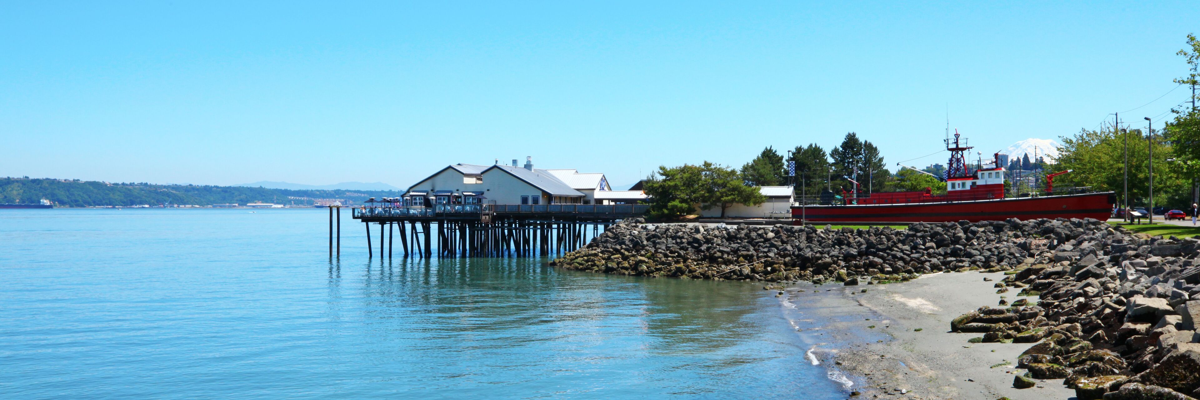 Tacoma, pier waterfront. Ruston Way.