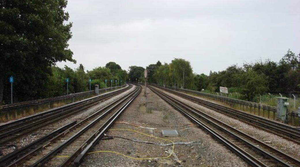 Metropolitan railway line just east of Northwood Hills tube station