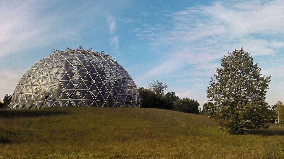 Kuppelgewächshaus aus Osten, Botanischer Garten (Düsseldorf)