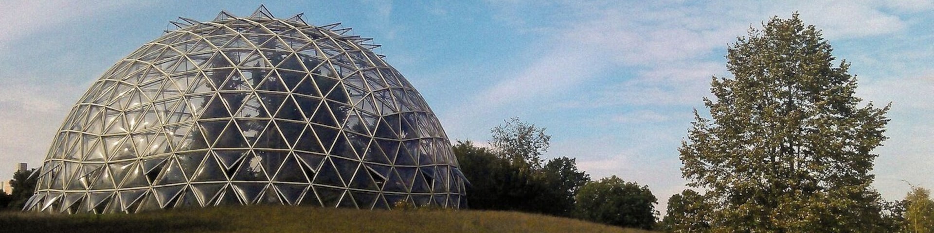 Kuppelgewächshaus aus Osten, Botanischer Garten (Düsseldorf)