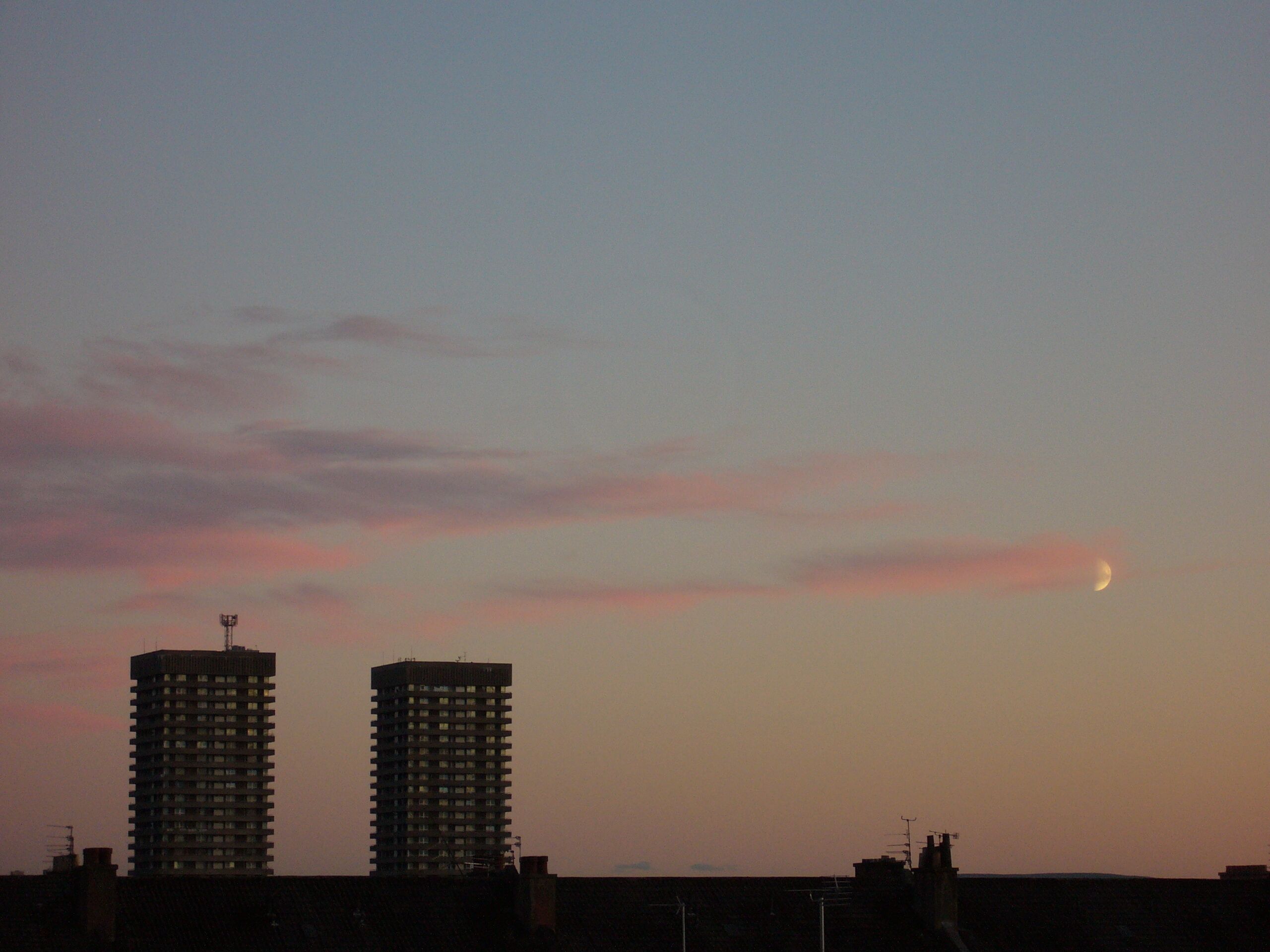 Moonrise over Glasgow
