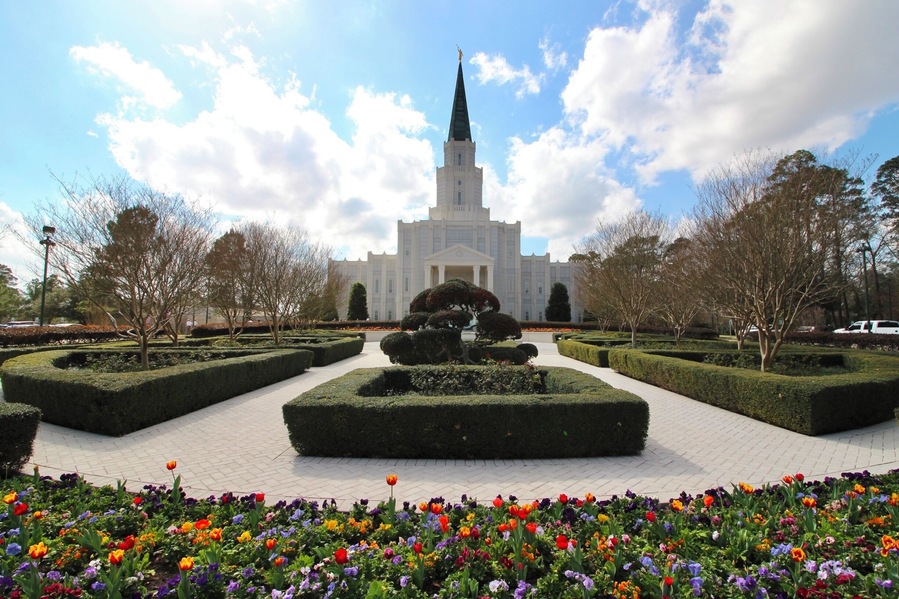 Front of the temple!
