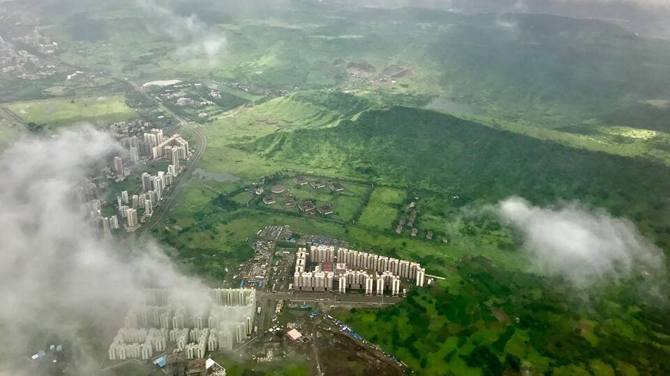 Aerial view over nearby of Navi Mumbai...
#amitravaliya #colorful #amazing #moments #trip #tbt #awesome #bluesky #beautiful #bestoftheday #clouds #photooftheday #picoftheday #green
