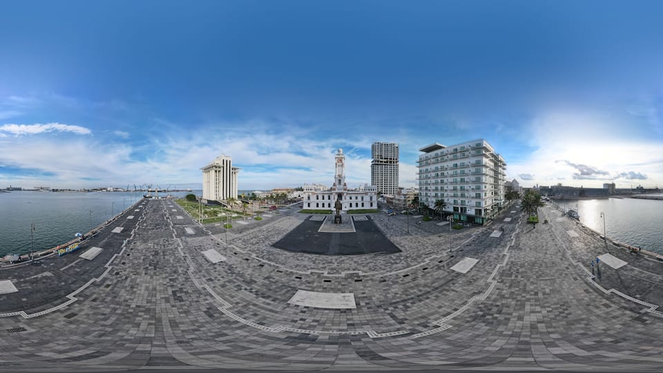 Veracruz international commerce port in Mexico