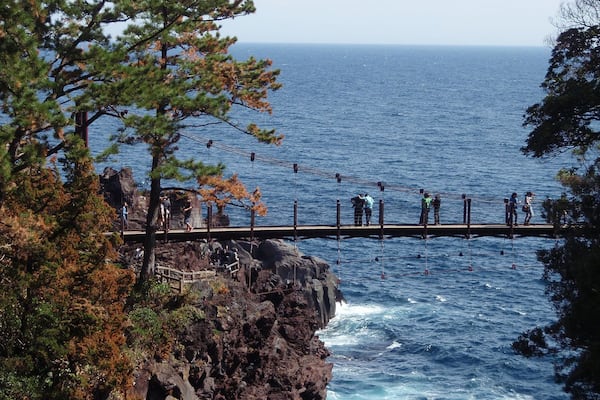 Kadowaki suspension bridge(門脇吊橋) of Jōgasaki coast, located in Ito city, Shizuoka prefecture, Japan.