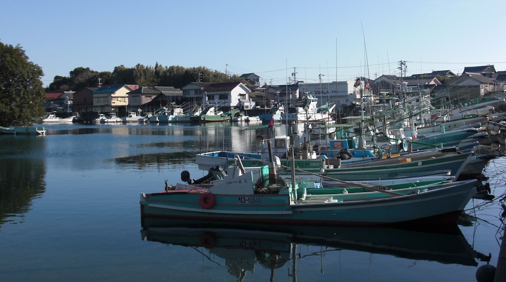 This is the Port of Hamajima, which is located in Shima, Mie, Japan.
