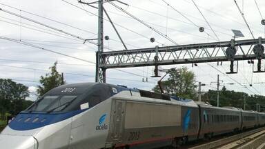 Acela Express heading south, faster than a speeding bullet ..